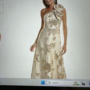 Rickie Freeman for Teri Jon One-Shoulder Cream Gold Dress